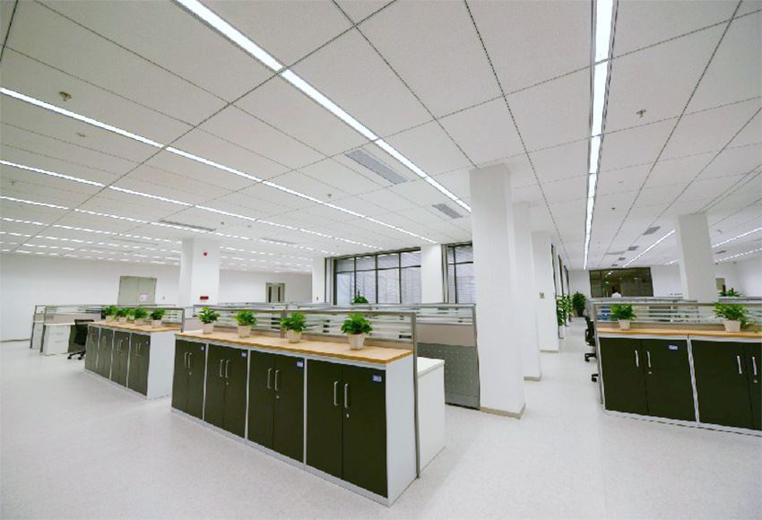 White Aluminum White Aluminum